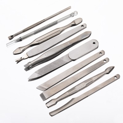 Set de 15 accesorii cosmetice pentru manichiura, pedichiura si tratamente faciale 